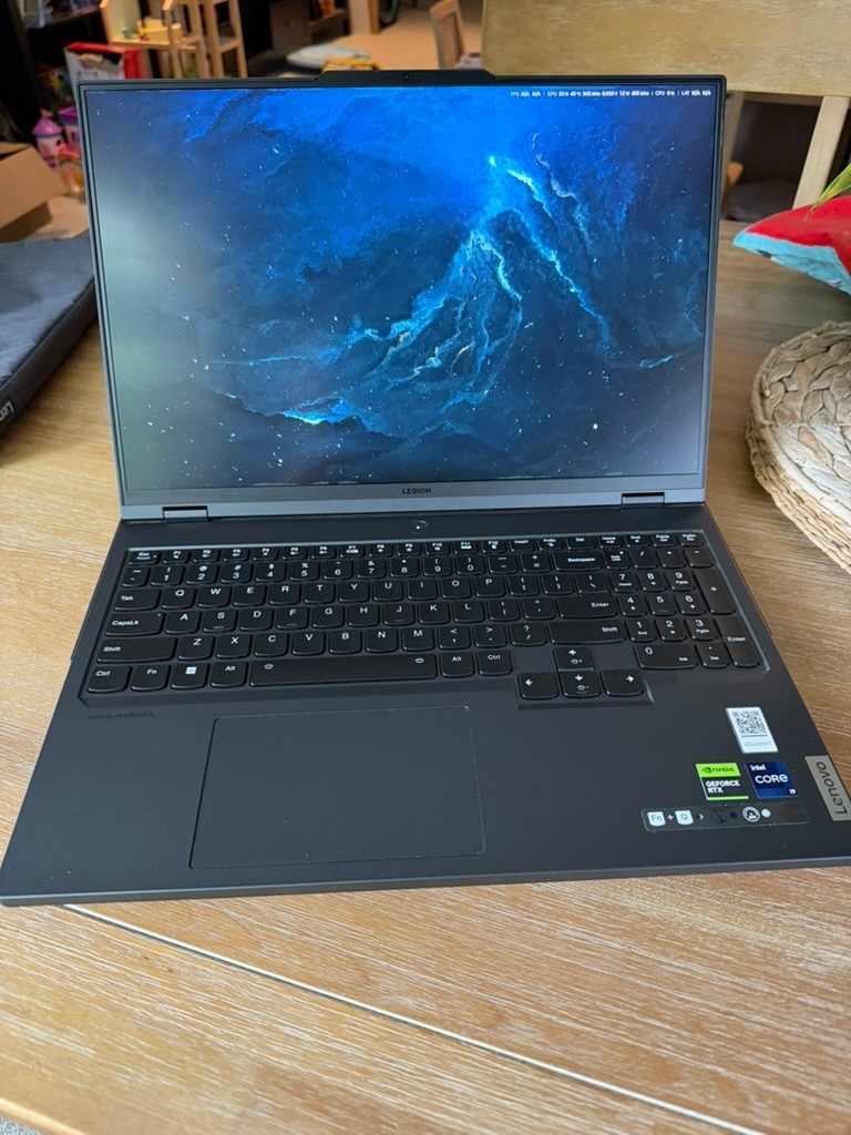 Lenovo Legion Pro 7 16 RTX 4090 i9-13900HX 64GB RAM 5TB SSD Warranty – Excellent