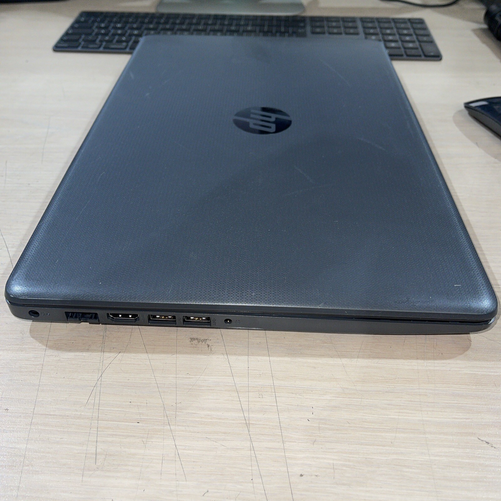 Hp 255 G7 Notebook AMD A4-9125 Radeon 4GB RAM NO HD &
