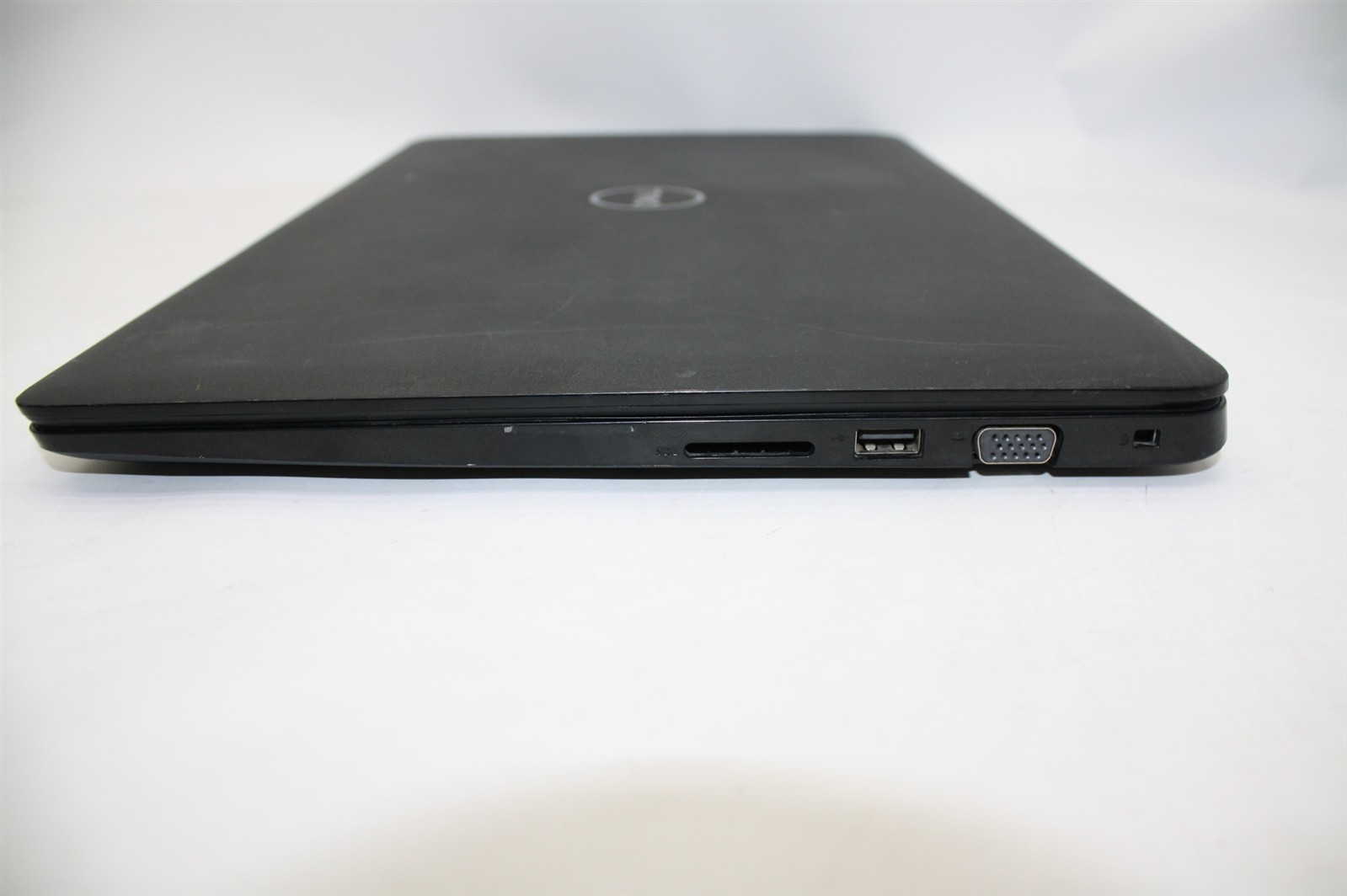 15.6″Dell Latitude 3500 i5-8265U 1.60GHz RAM 8GB SSD 128GB/Keyboard issue