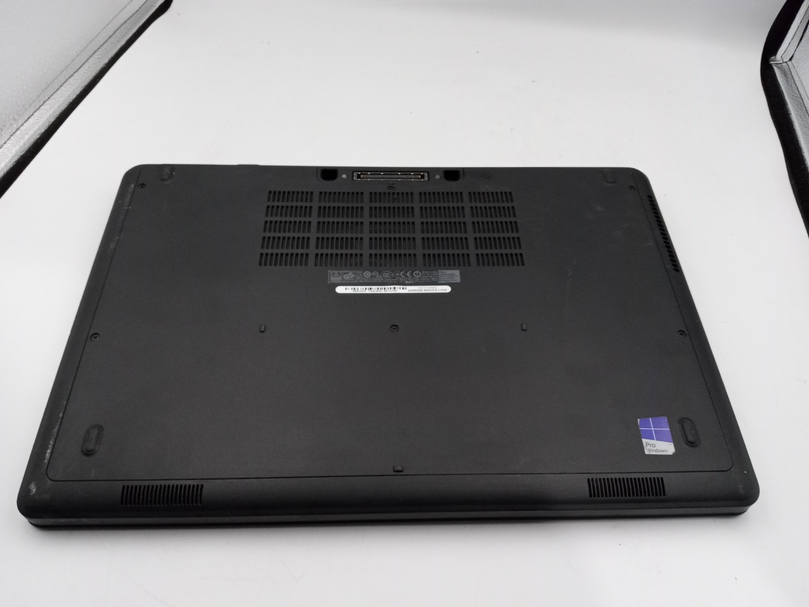 Dell Latitude E5550 15″ Laptop Intel i5-5200U 4GB RAM 256GB SSD Windows 11 -RR
