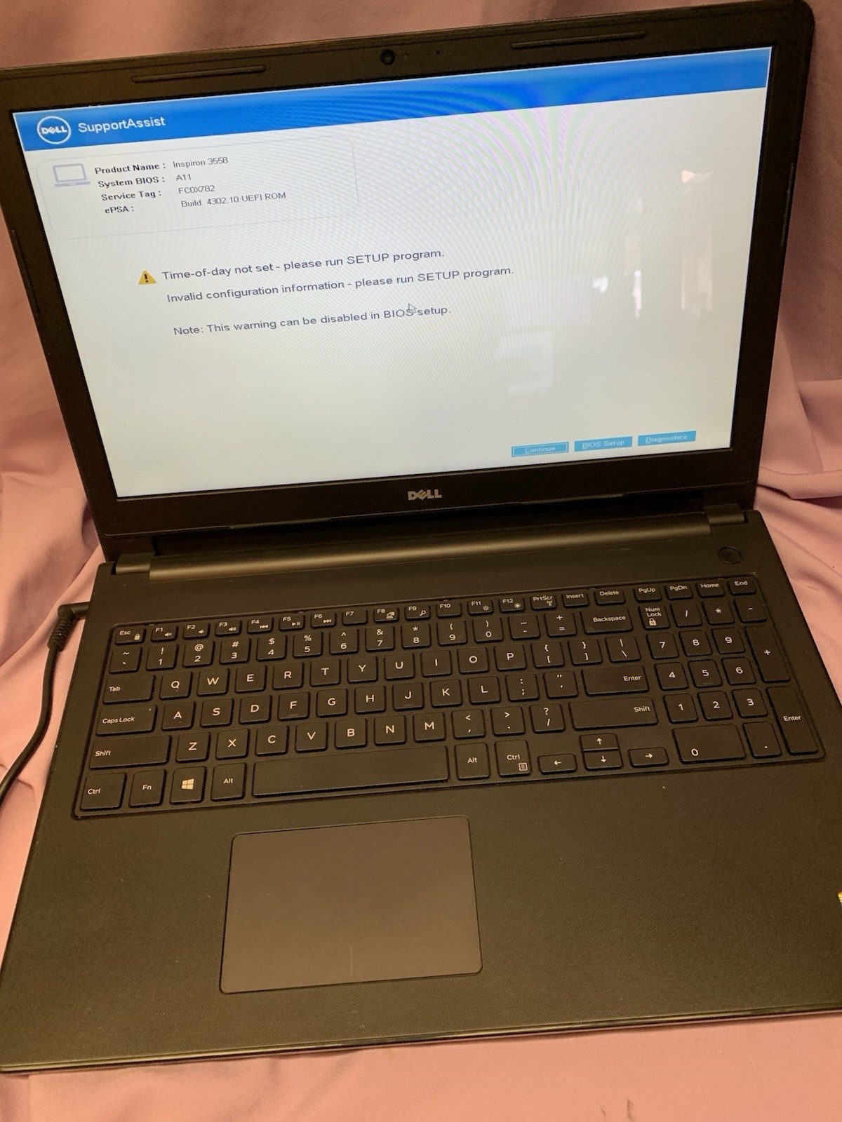Dell Inspiron 15 P47F 15.6″ Laptop. Read Description