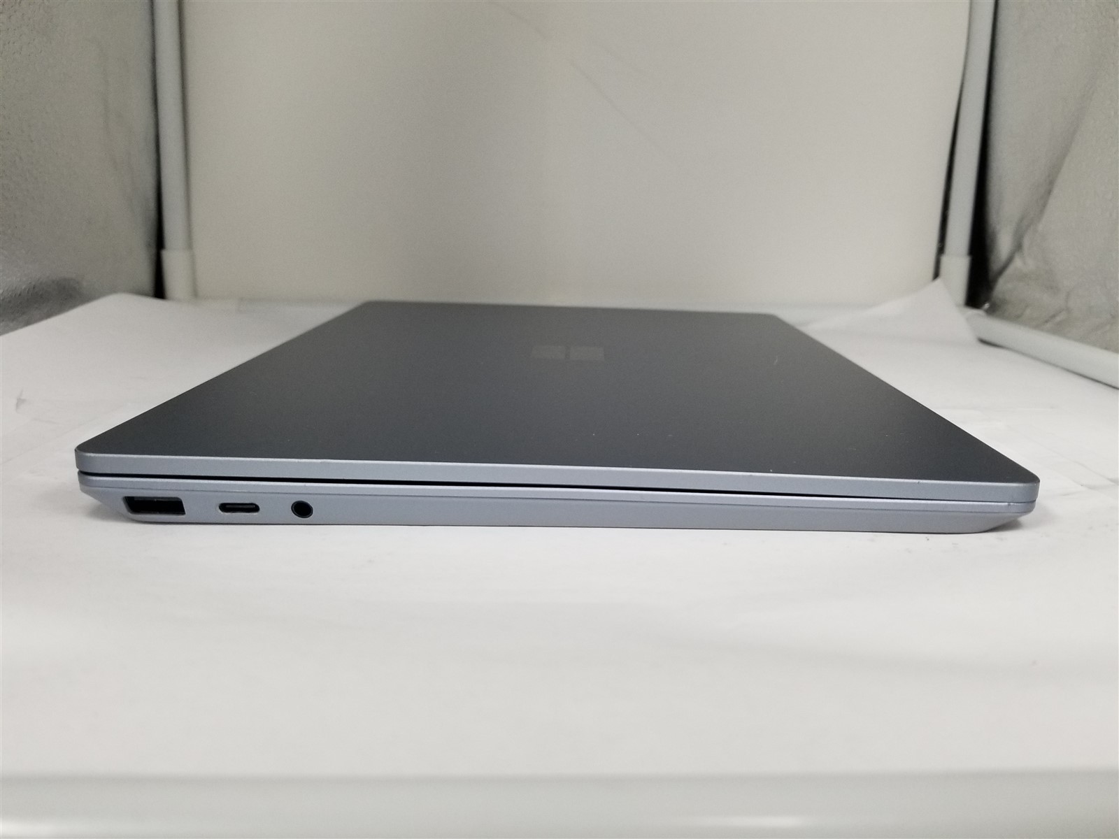 Microsoft Surface Laptop Go 2 Core i5 12.4″ 8GB/128GB Blue Fully Working VG5900