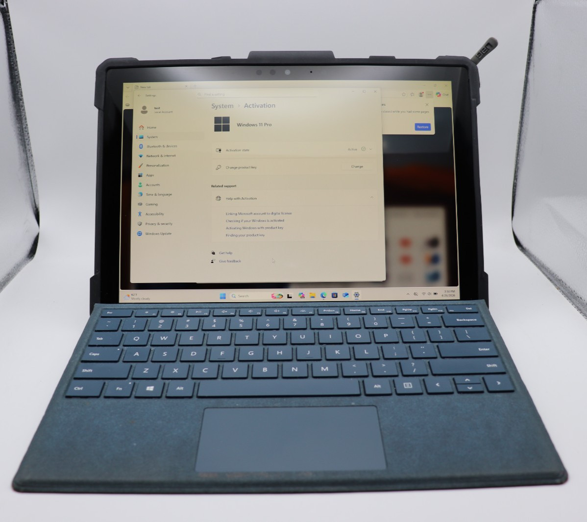 Microsoft Surface Pro 6✔12.3″✔i7-8650U✔512GB SSD✔16GB RAM✔Wins11✔BLK✔W/KB