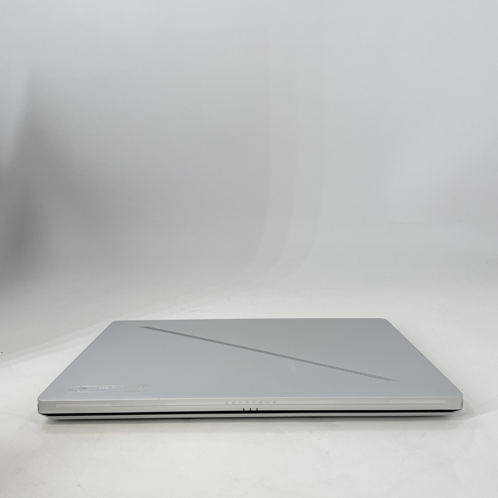 Asus ROG Zephyrus G14 GA403 QHD+ 2.0 GHz Ryzen AI 9 HX 370 32GB 2TB SSD RTX 5080
