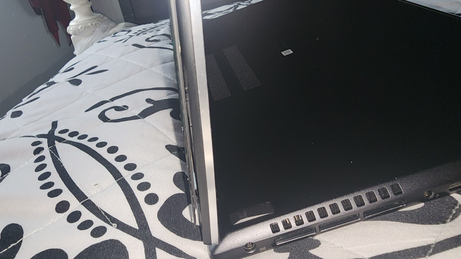 ASUS Zenbook Flip 14 Laptop with Touchscreen, 360 screen, 1TB mem; Black
