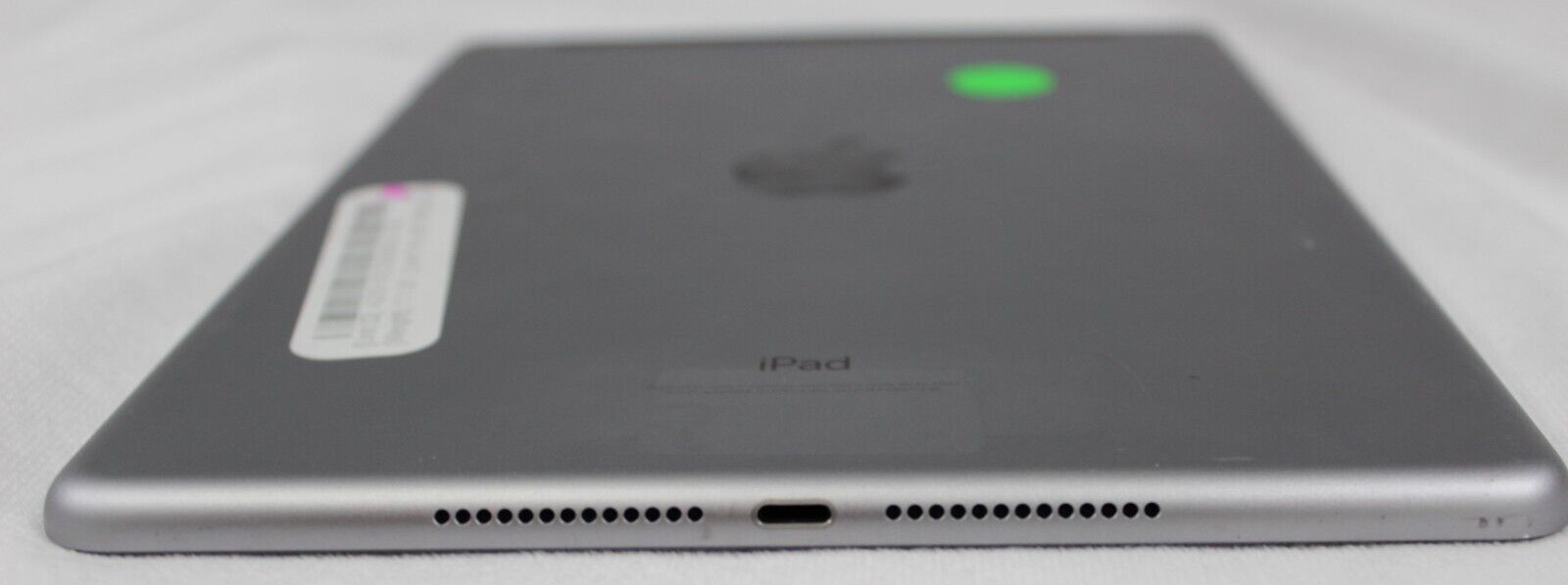 Apple IPad 6th Gen MR6R22LL/A A1954 IOS 15.1 128GB 9.7 ” GRADE A