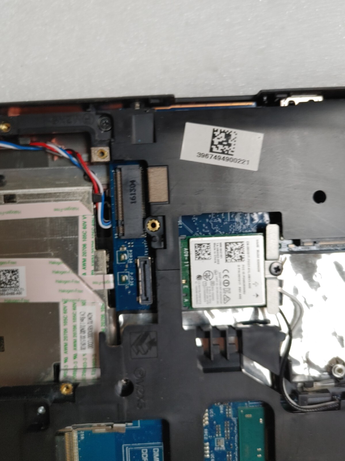 Dell Latitude E5470 Core i5-6440HQ@2.60GHz, NO RAM ,NO HD ( Selling Motherboard)