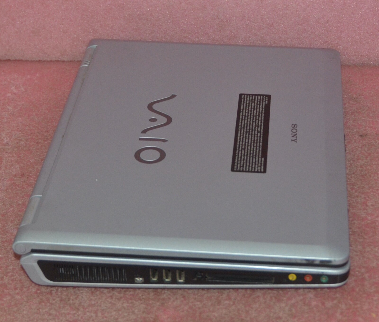 Vintage Sony PCG-K45 Vaio Laptop_Pentium 4 CPU @ 3.20 GHz_448MB RAM_80GB HDD.