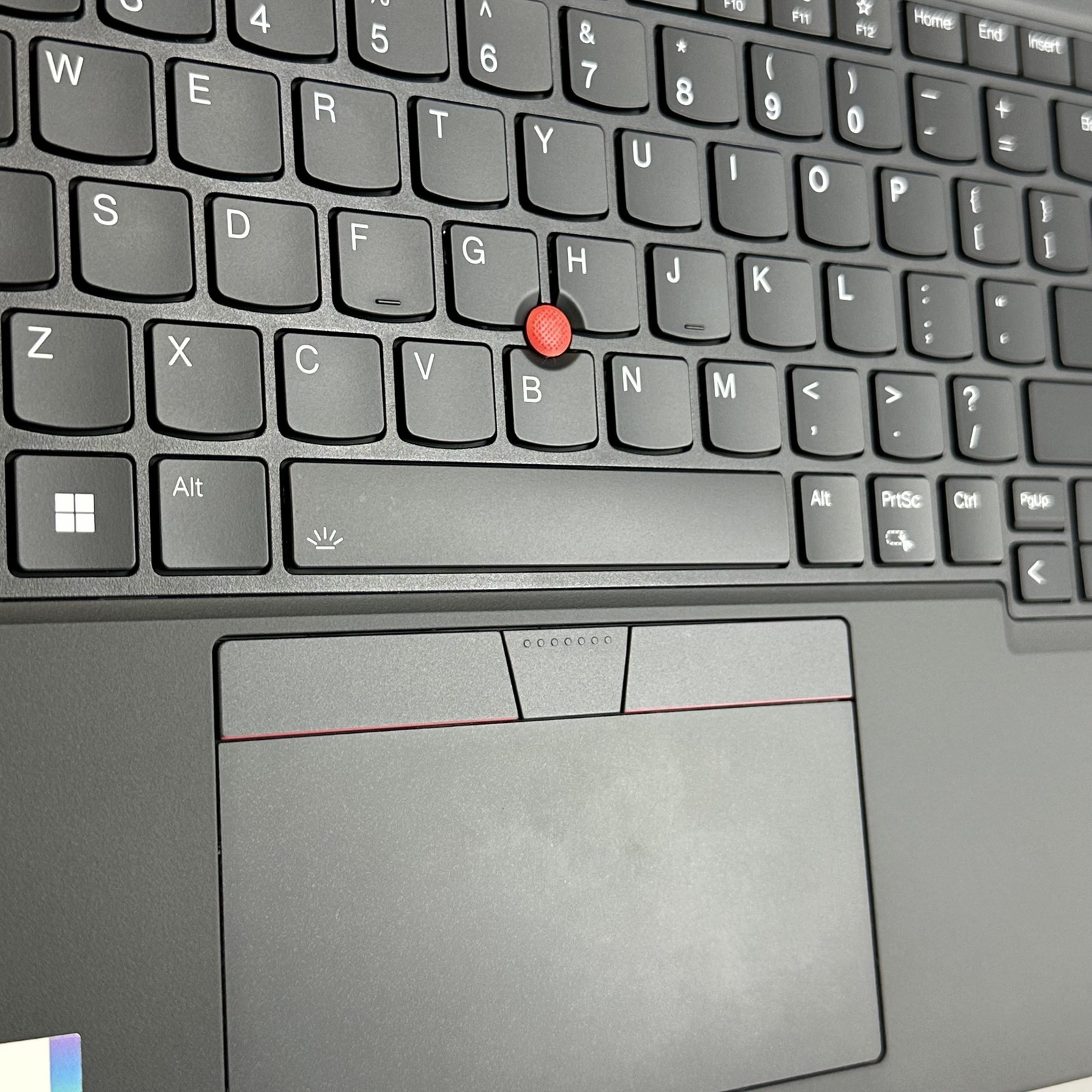 Lenovo ThinkPad T14 Gen 3 Black FHD+ 2.1 GHz i7-1260P 16GB 512GB SSD Very Good