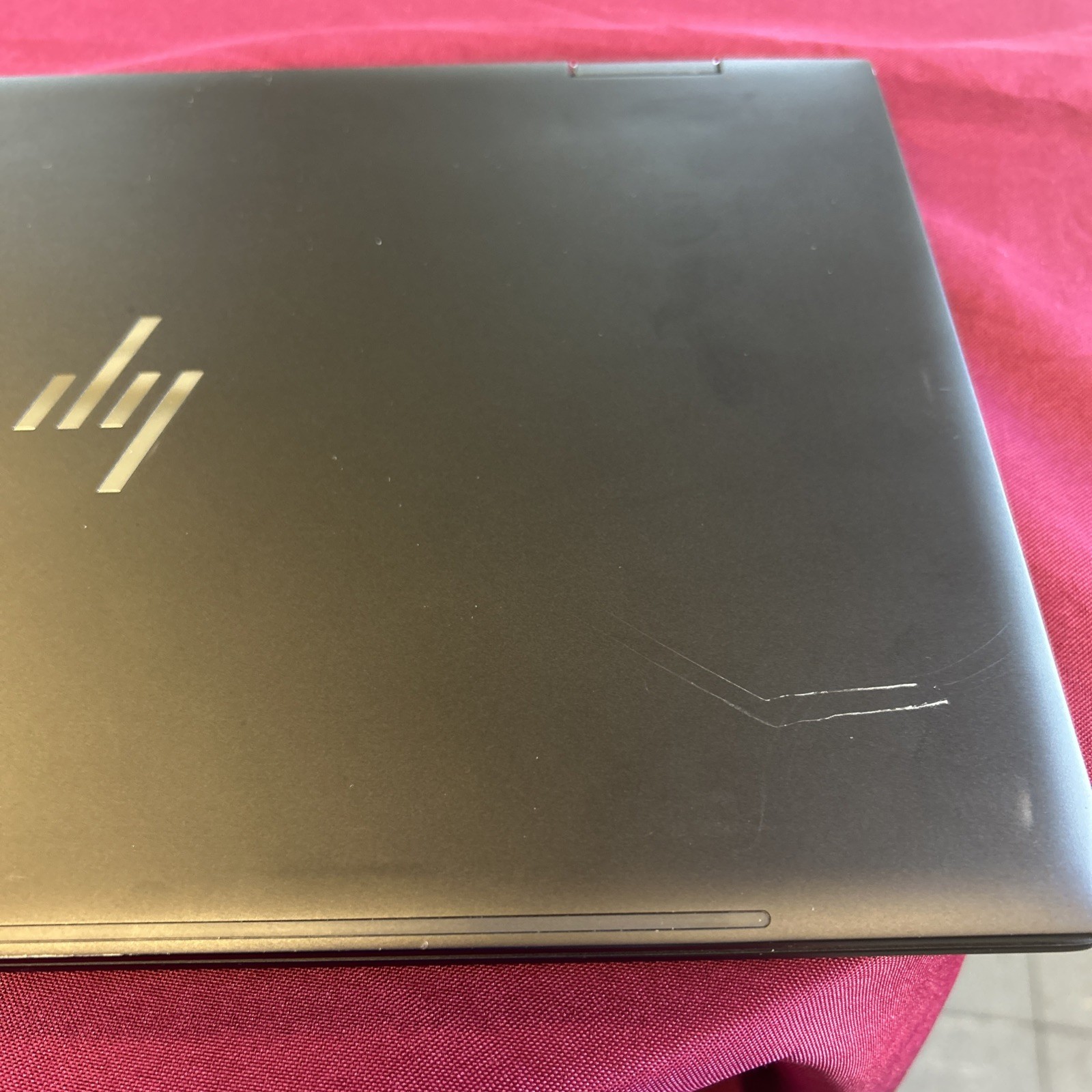 HP Envy x360 2-in-1 Laptop 15.6″ FHD Touch Ryzen 5 4500 8gigs 256 SSD W11Home