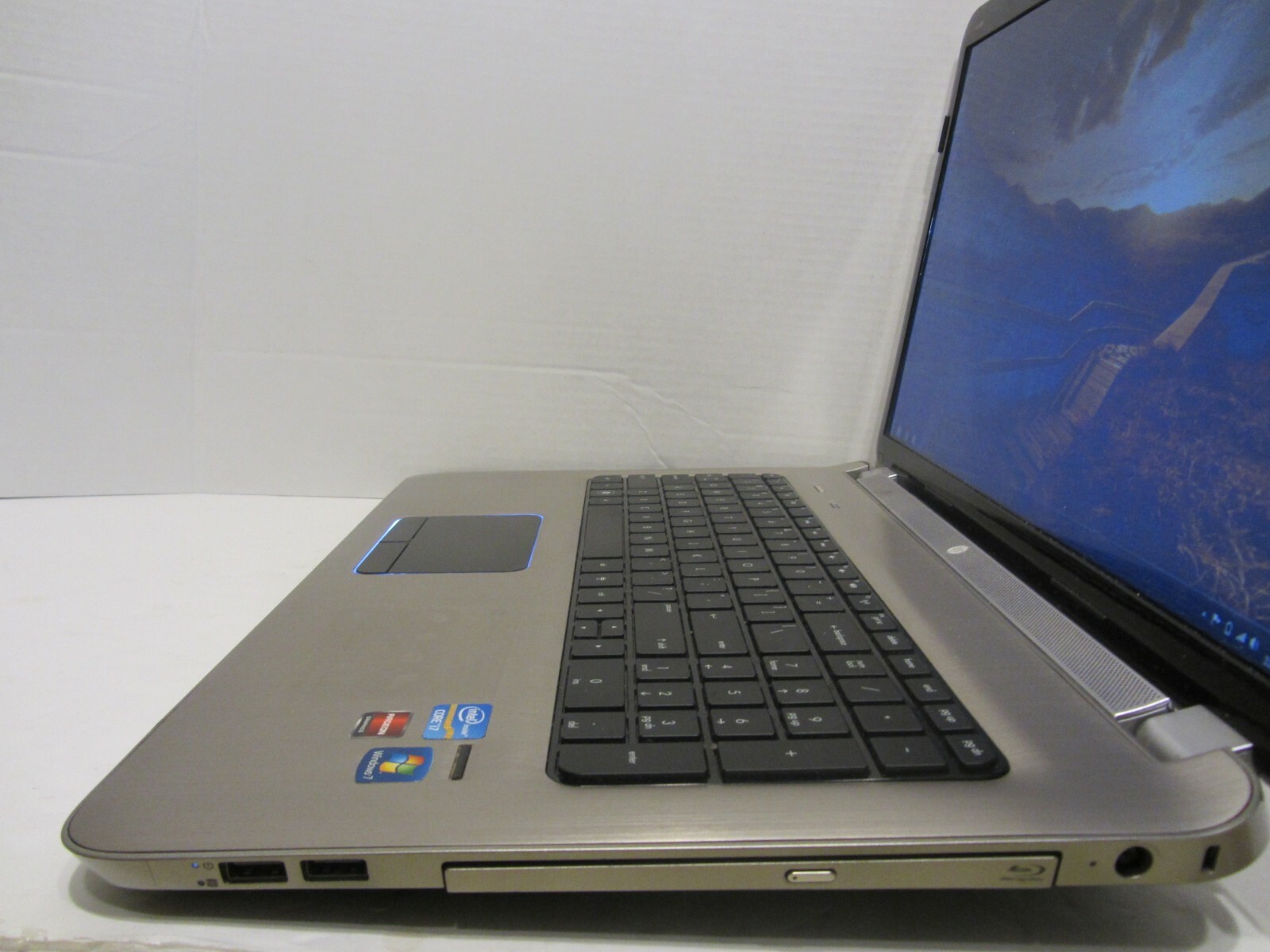 HP PAVILION DV7-6143CL 17.3 CORE i7-2630QM@2.0GHz 6GB RAM 500GB HDD WIN 7 OFF 13