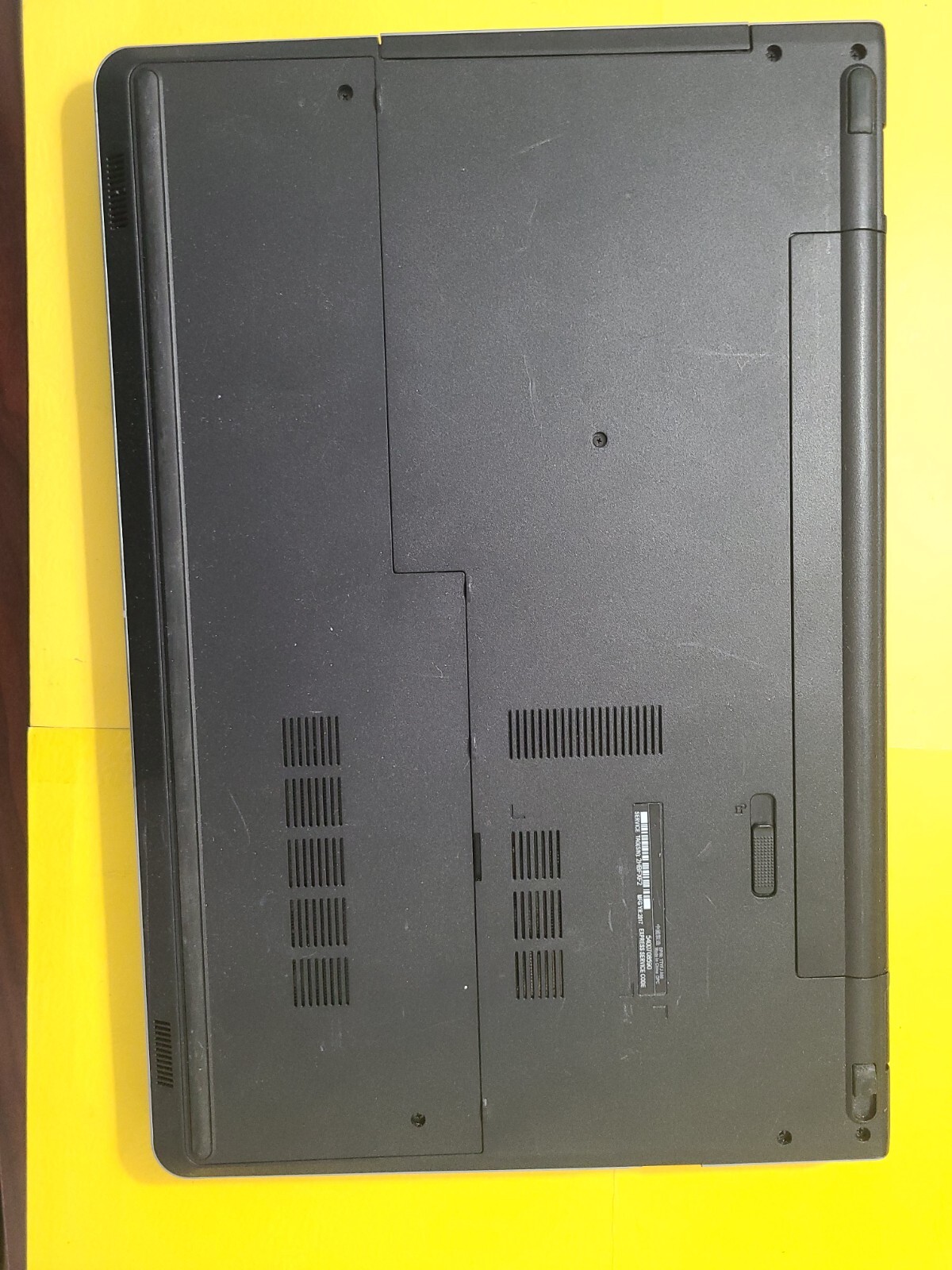 DELL INSPIRON 17 5000 LAPTOP INTEL i7-4510U 8GB RAM Not Turning on