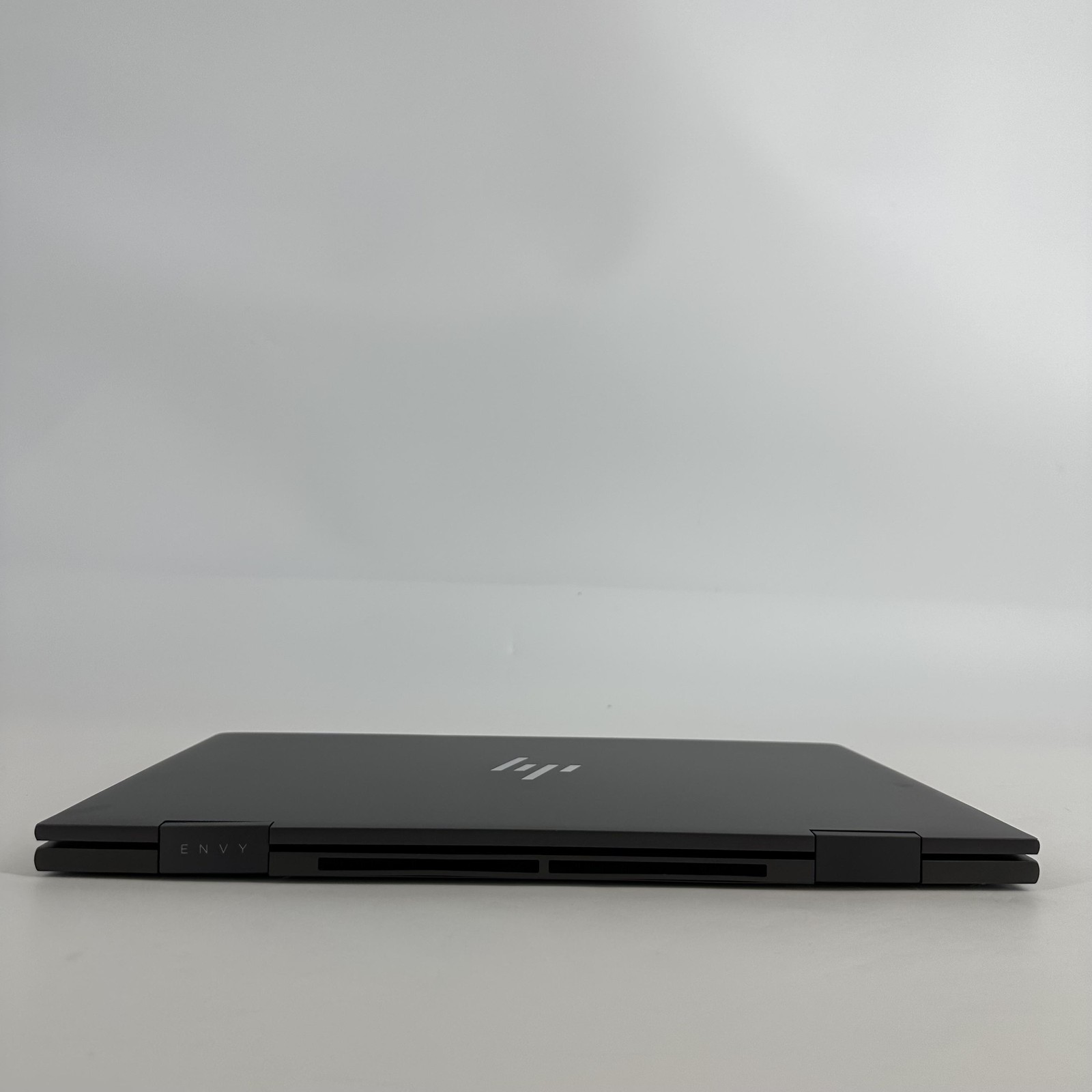 HP Envy x360 15.6 Gray FHD TOUCH 2.1 GHz Ryzen 5 5500U 8GB RAM 256GB SSD Good