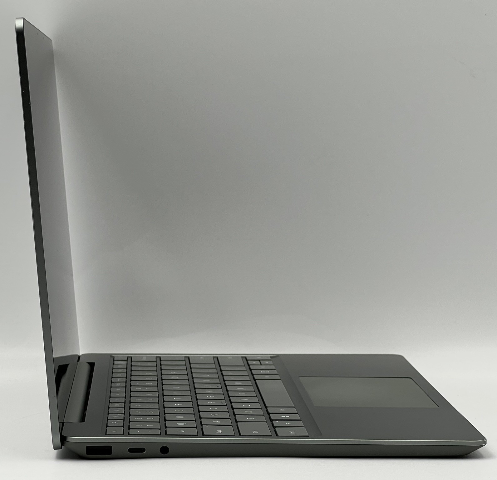 Microsoft Surface Laptop Go 2 – 12.4 – Intel i5 8GB – 128GB SSD – Sage 8QC-00026