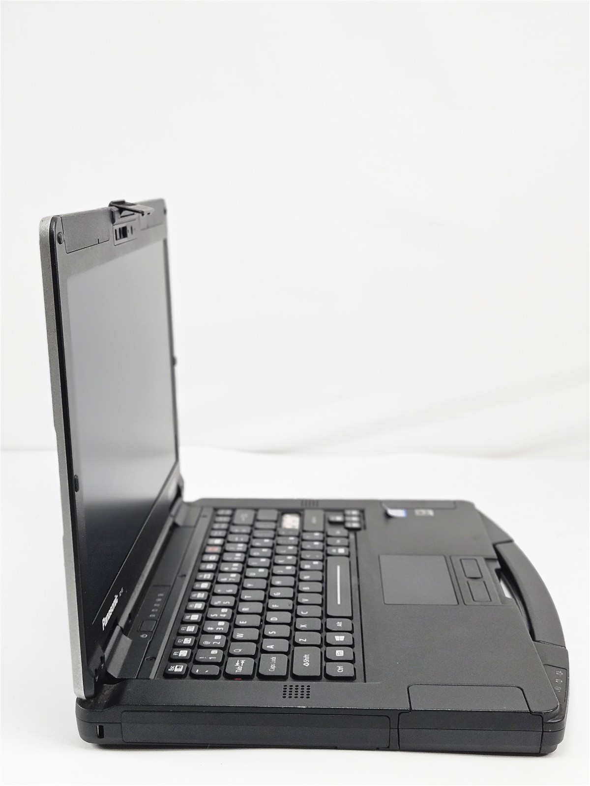 Panasonic 14″ Toughbook FZ-55 MK1 i5-8365U 16GB RAM 512GB SSD No OS