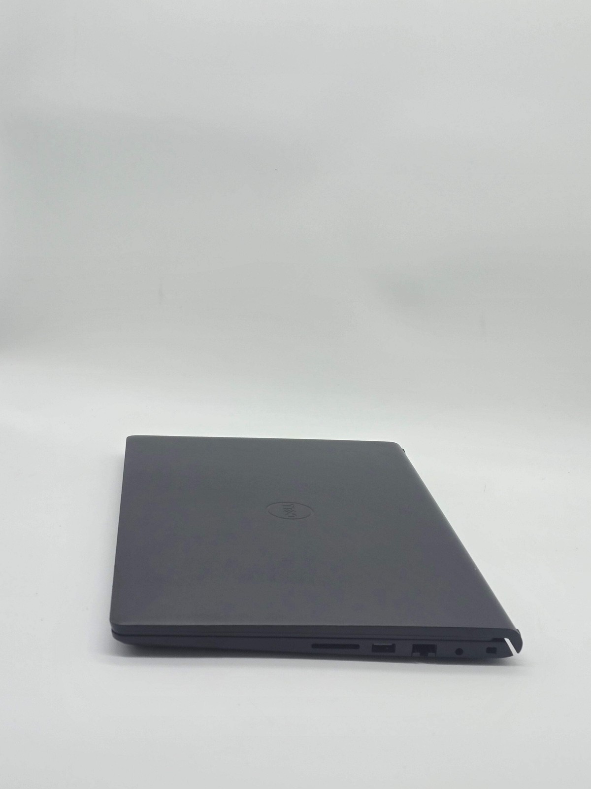 Dell Vostro 3420 14″ i5-1235U 16GB RAM 512GB SSD Windows 11 Used