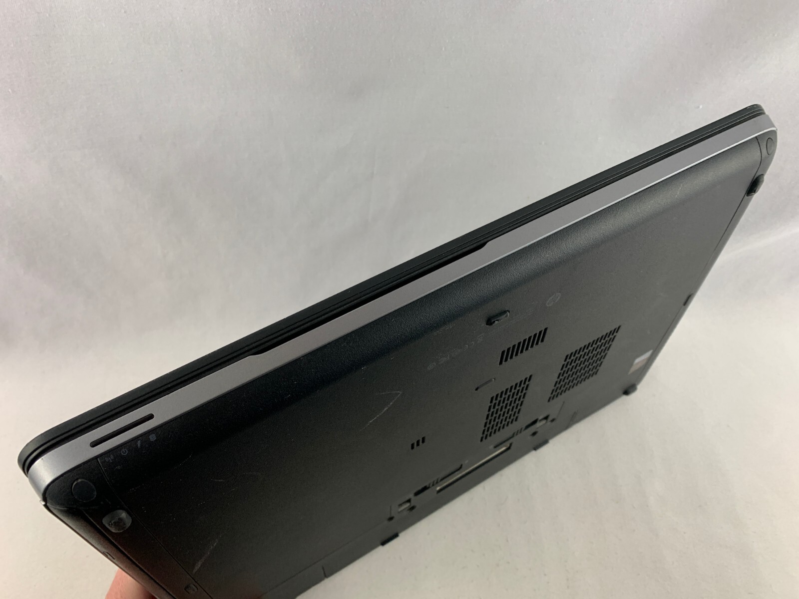 HP ProBook 650 G1 Laptop For Parts or Repairs, Powers On, Cracked Screen