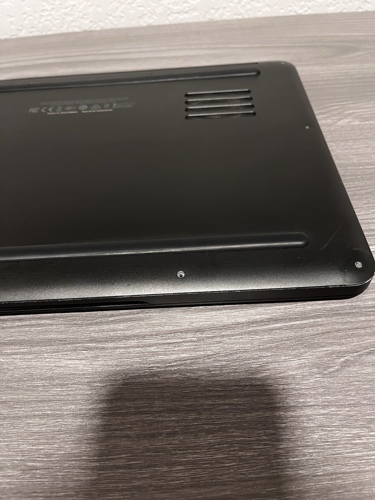 Razer Blade Stealth 14 i7-7700HQ 16GB RAM GEFORCE GTX 1060 6gb (READ)