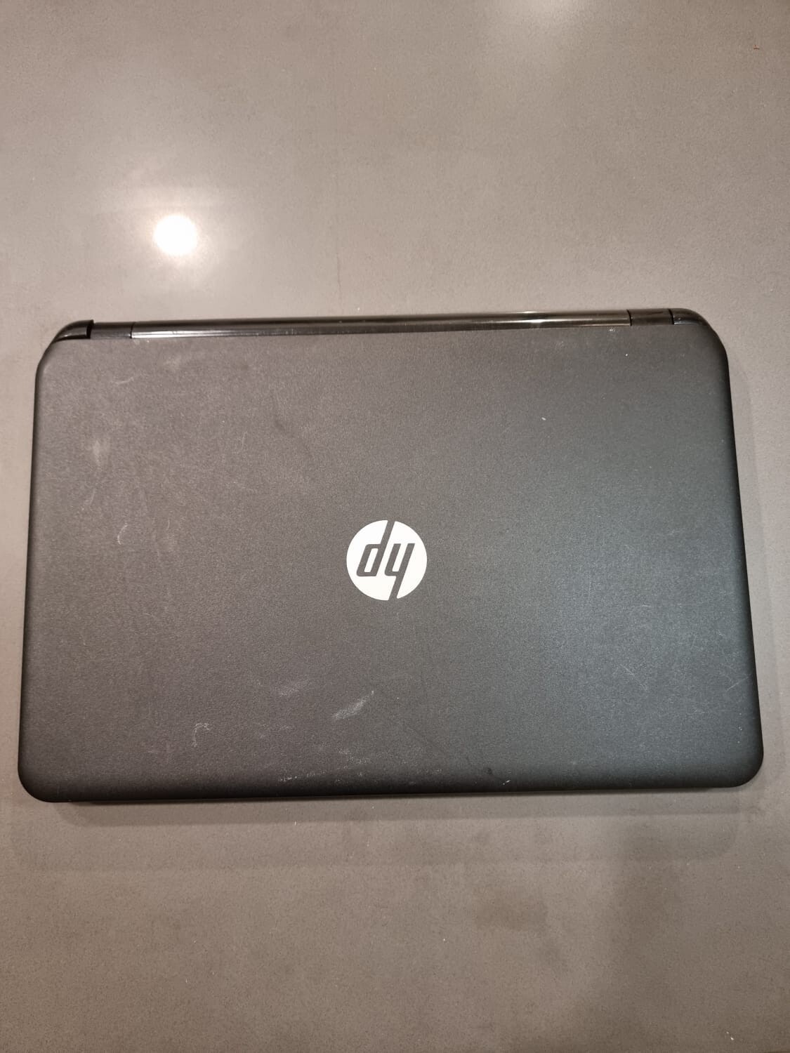 HP 255 G3 E1-6010 Notebook 39.6 cm (15.6″) HD AMD Radeon R2, RAM 4GB, 256GB