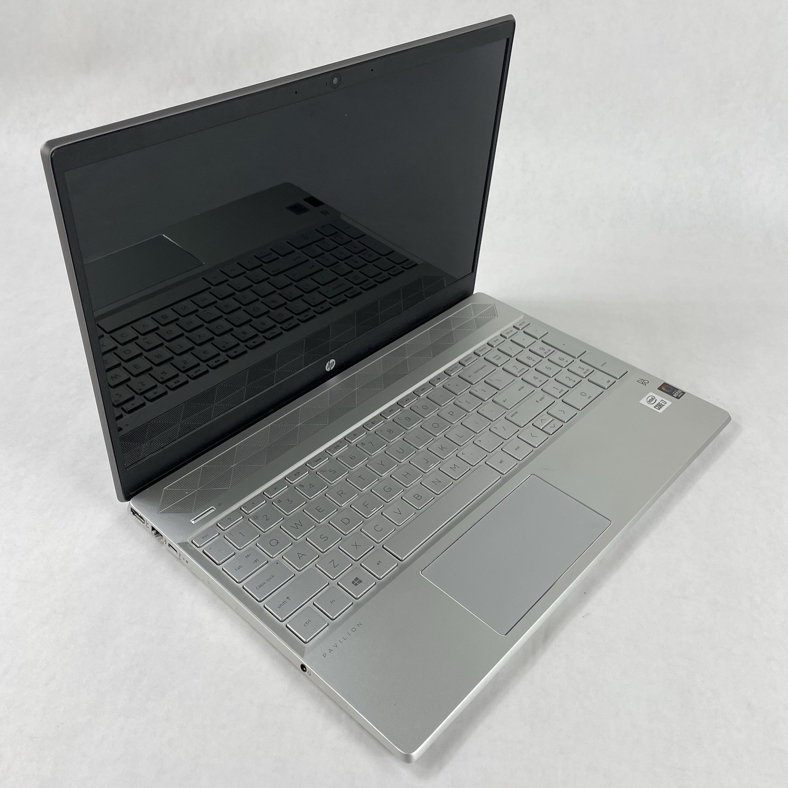 HP 15-cs3067st 15.6″ i7-1065G7 1.30 GHz 8 GB RAM No SSD No OS – READ