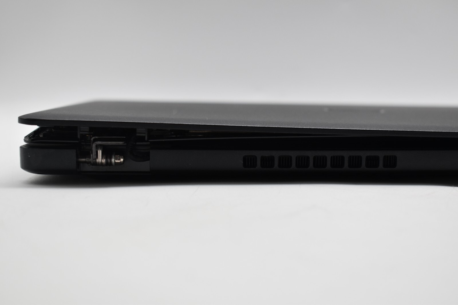 14″ Dell LATITUDE 3490 Laptop i5-8250U @ 1.60GHz 8GB RAM 256GB SSD WIN10 *READ
