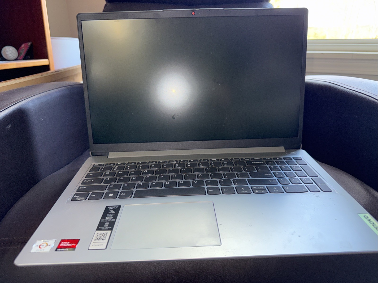 Lenovo IdeaPad 1 15AMN7 15.6″ (128GB SSD, AMD Athlon Silver 7120U, 3.50 GHz,…