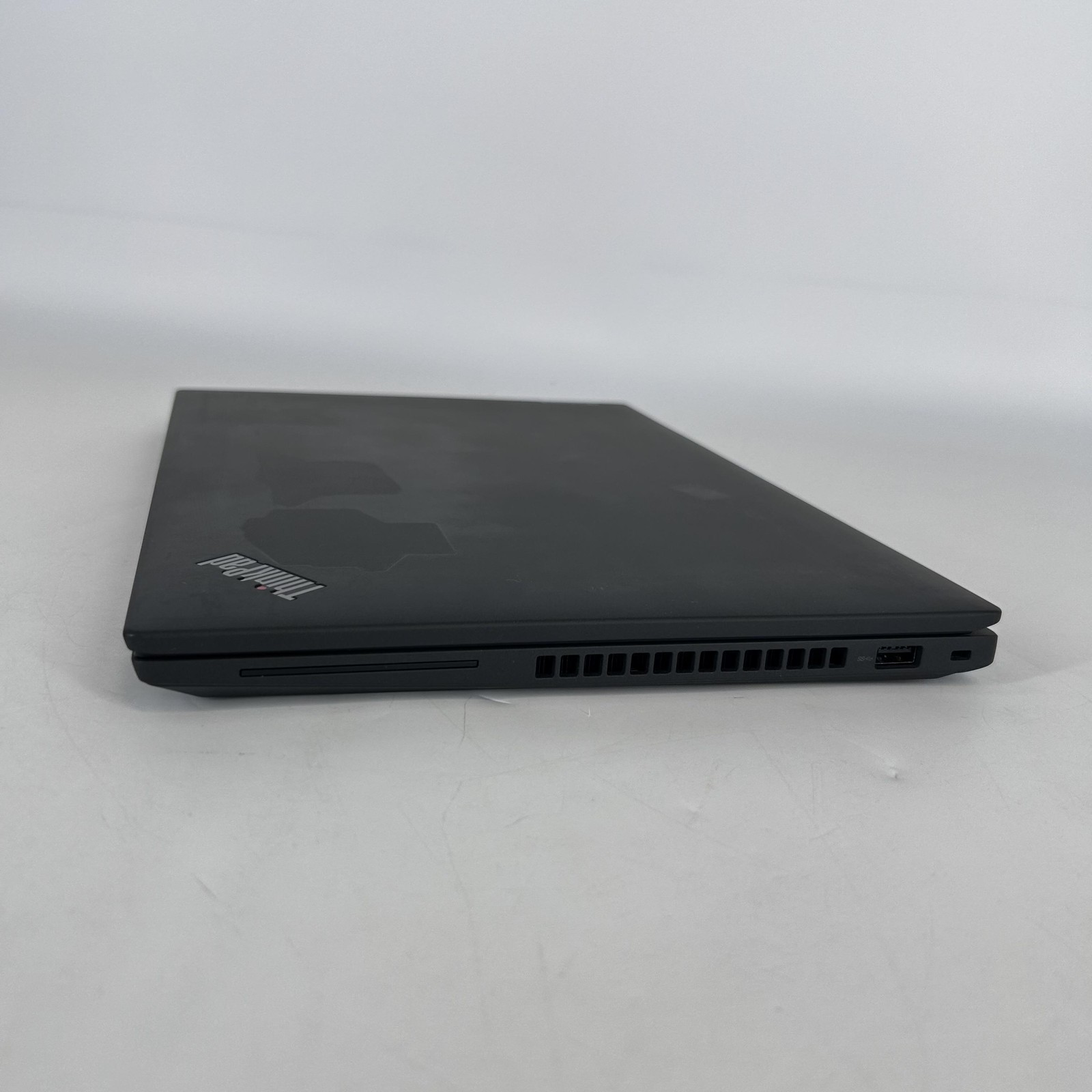 Lenovo ThinkPad P14s Gen 4 QHD+ 3.3 GHz Ryzen 7 PRO 7840U 64GB 1TB SSD Good
