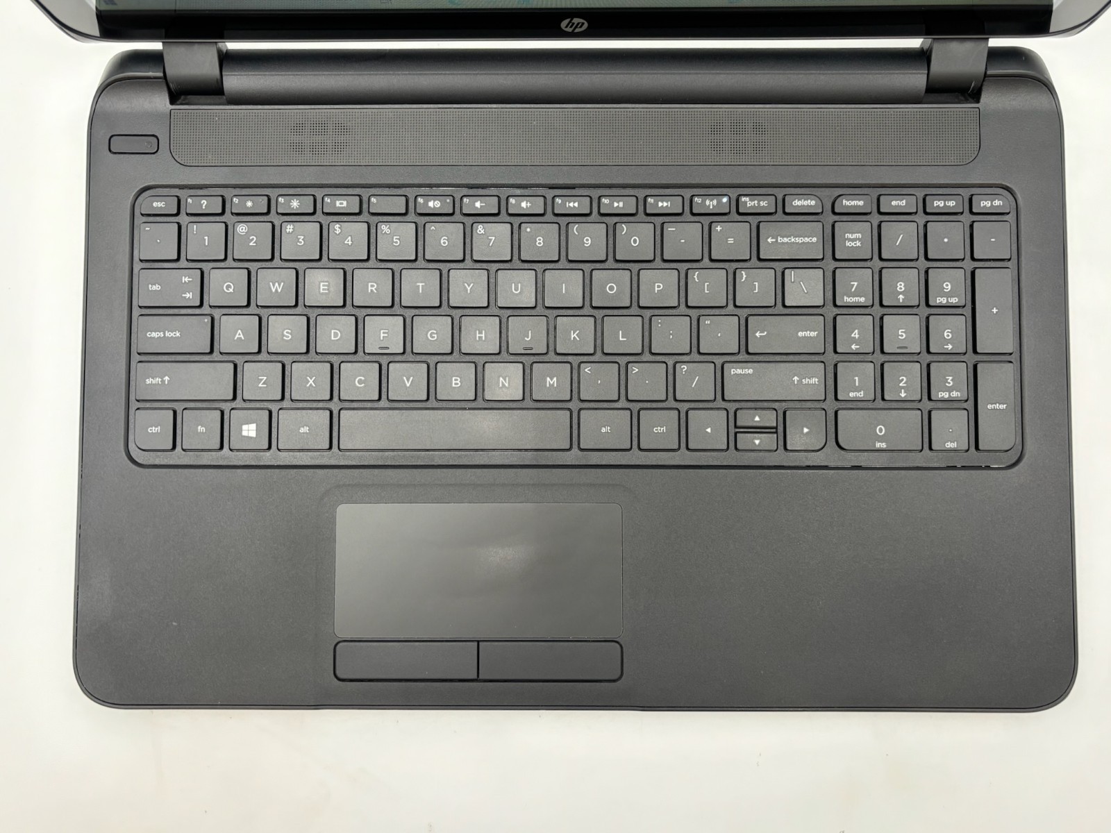 HP 15-f111dx Notebook PC 15.6″ 750 GB HDD 8 GB RAM A8-6410 APU Windows 10 Home