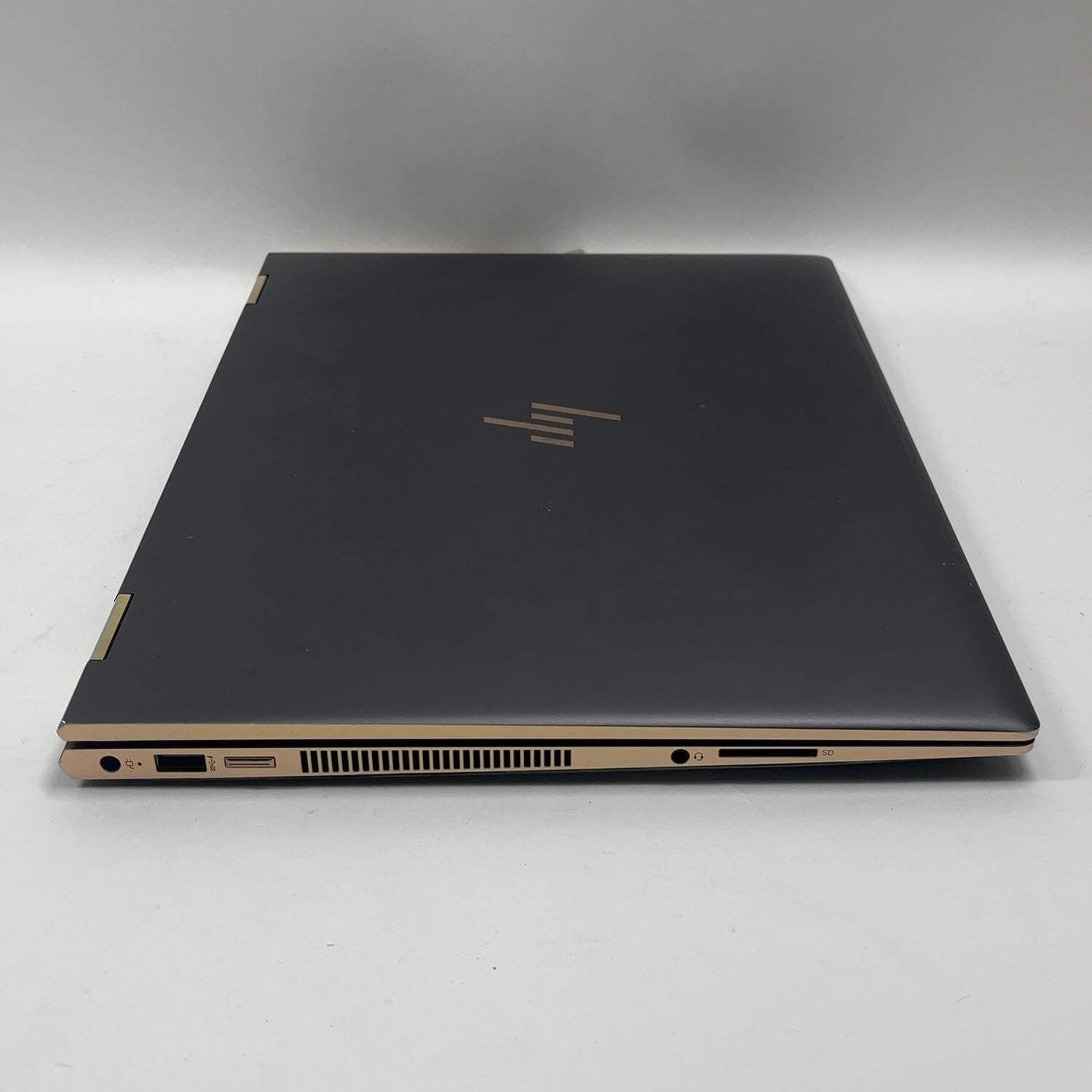 HP Spectre x360 15.6″ i7-8550U 2.0GHz 16GB RAM 256GB SSD GeForce MX150