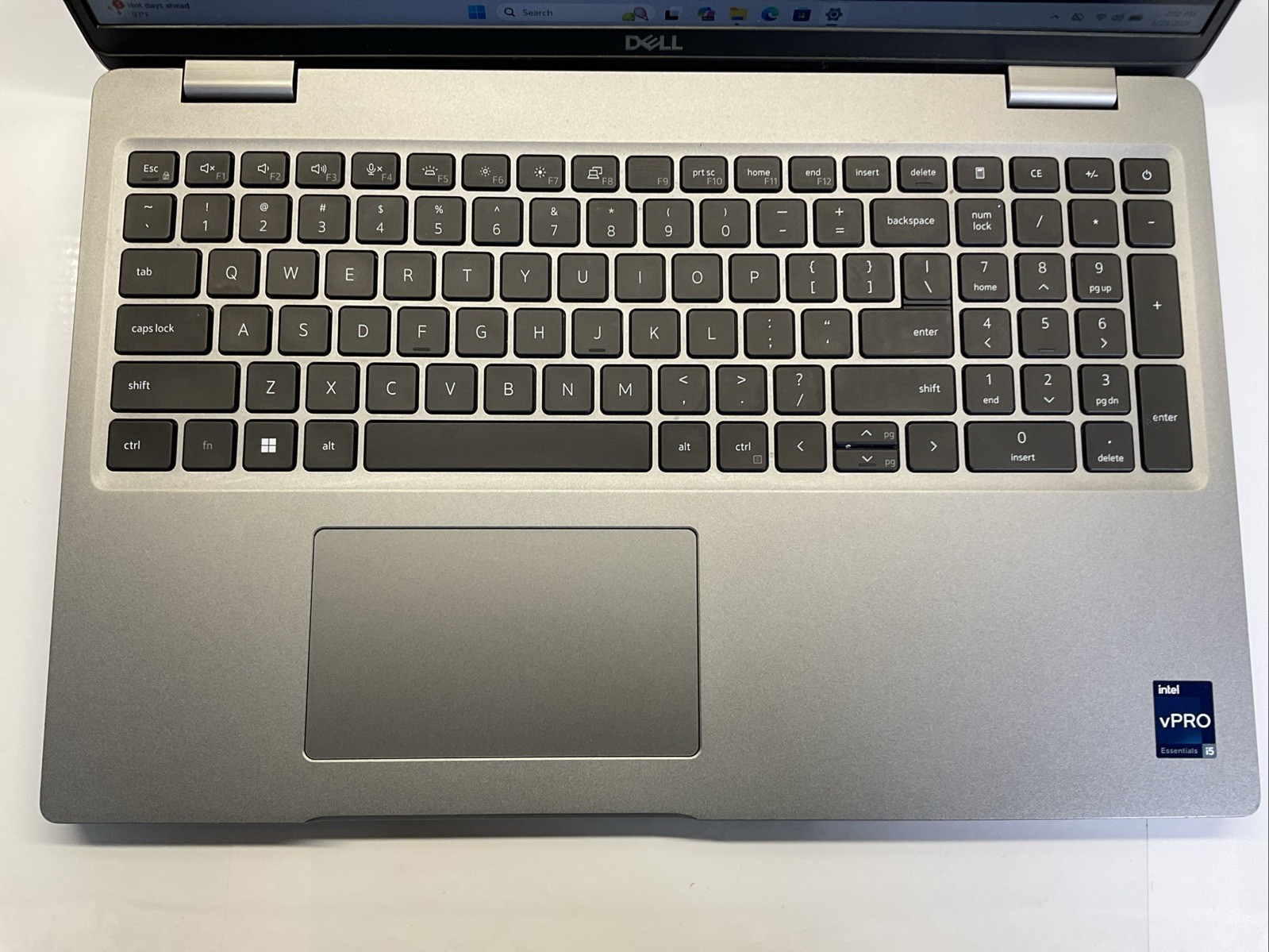 Dell Latitude 5530/ 15.6-inch/ i5-12th Gen/ 16GB RAM/ 256GB SSD/FHD/W11/AC(127F)