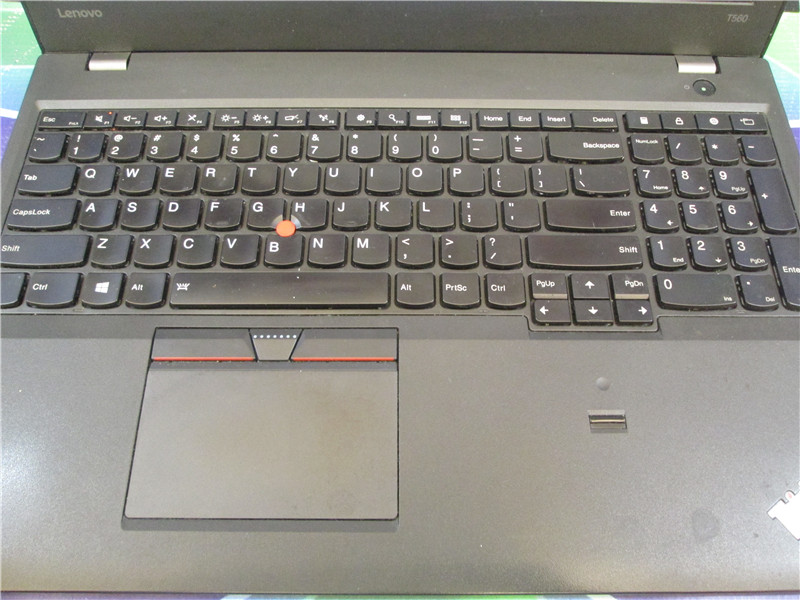 Lenovo Thinkpad T560 Intel Core i5-6360U 2.4 GHZ 16 GB RAM 500 GB HDD 15″
