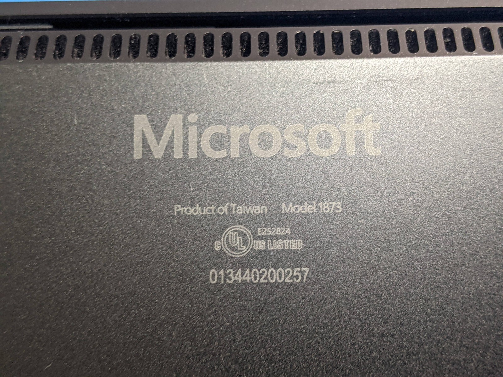 MS Surface Laptop 3 1873 15″ 2496×1664 TOUCH Ryzen 5 3850U 2.1GHz 16GB 256GB +PA