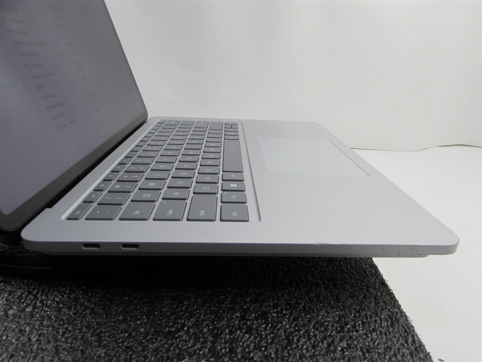 Microsoft Surface Laptop Studio 1964 i7-11370H 1TB SSD 32GB RTX A2000 *No A/C*