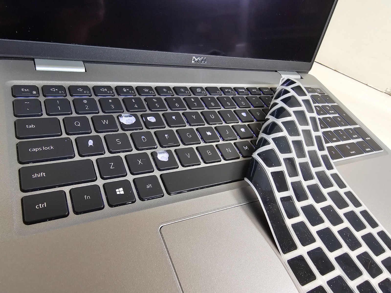 Dell Latitude 5520 Laptop – 2.6 GHz i5-1145G7 16GB 512GB 15.6″ Touchscreen – SP5