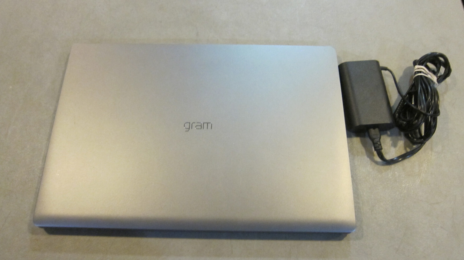 LG Gram 17″ (Intel Core i7-106567 512GB SSD, 16GB RAM) Laptop – FREE SHIPPING