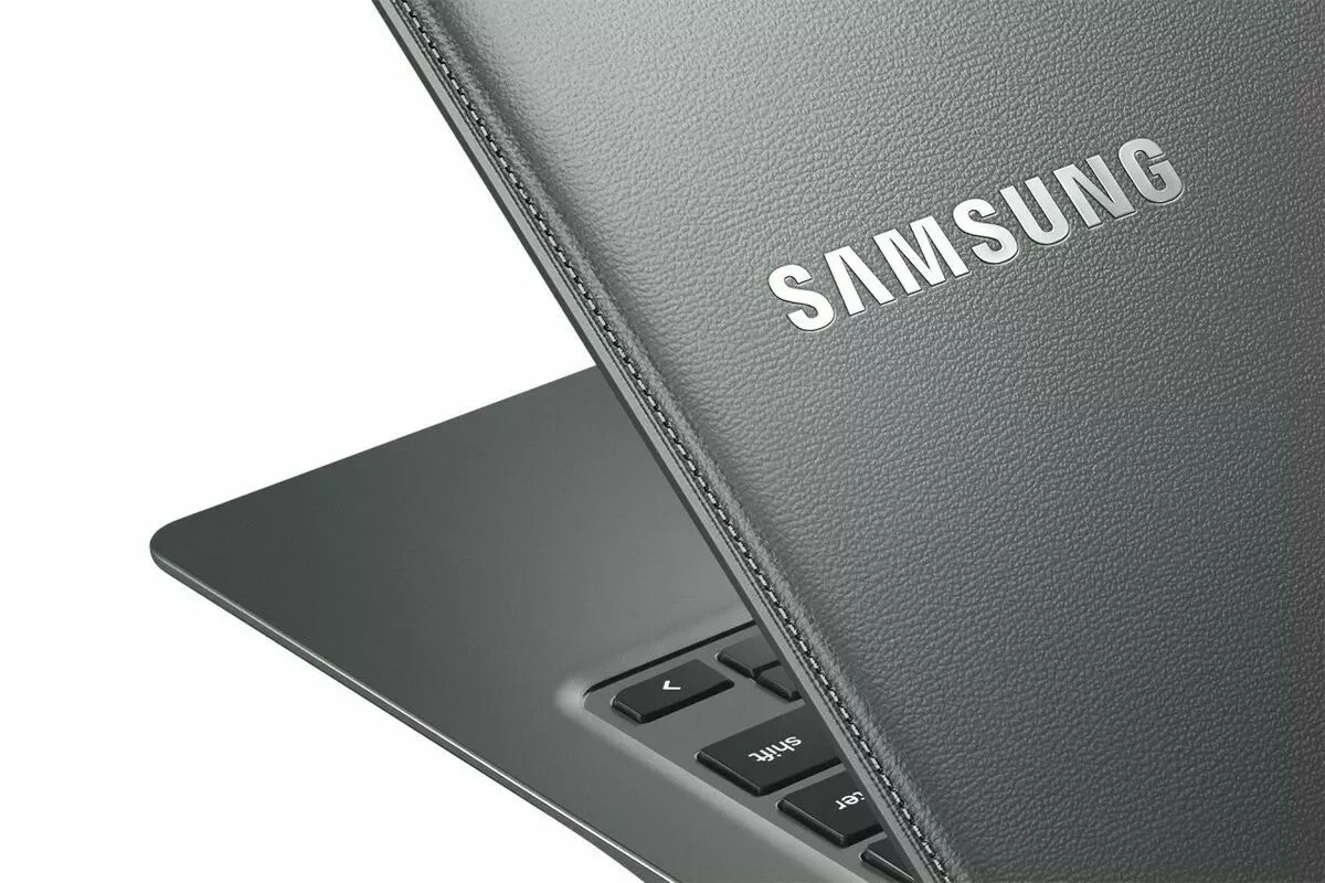 Samsung Chromebook 2 XE503C32 13.3″ Laptop Exynos 5420 4GB RAM 16GB SSD