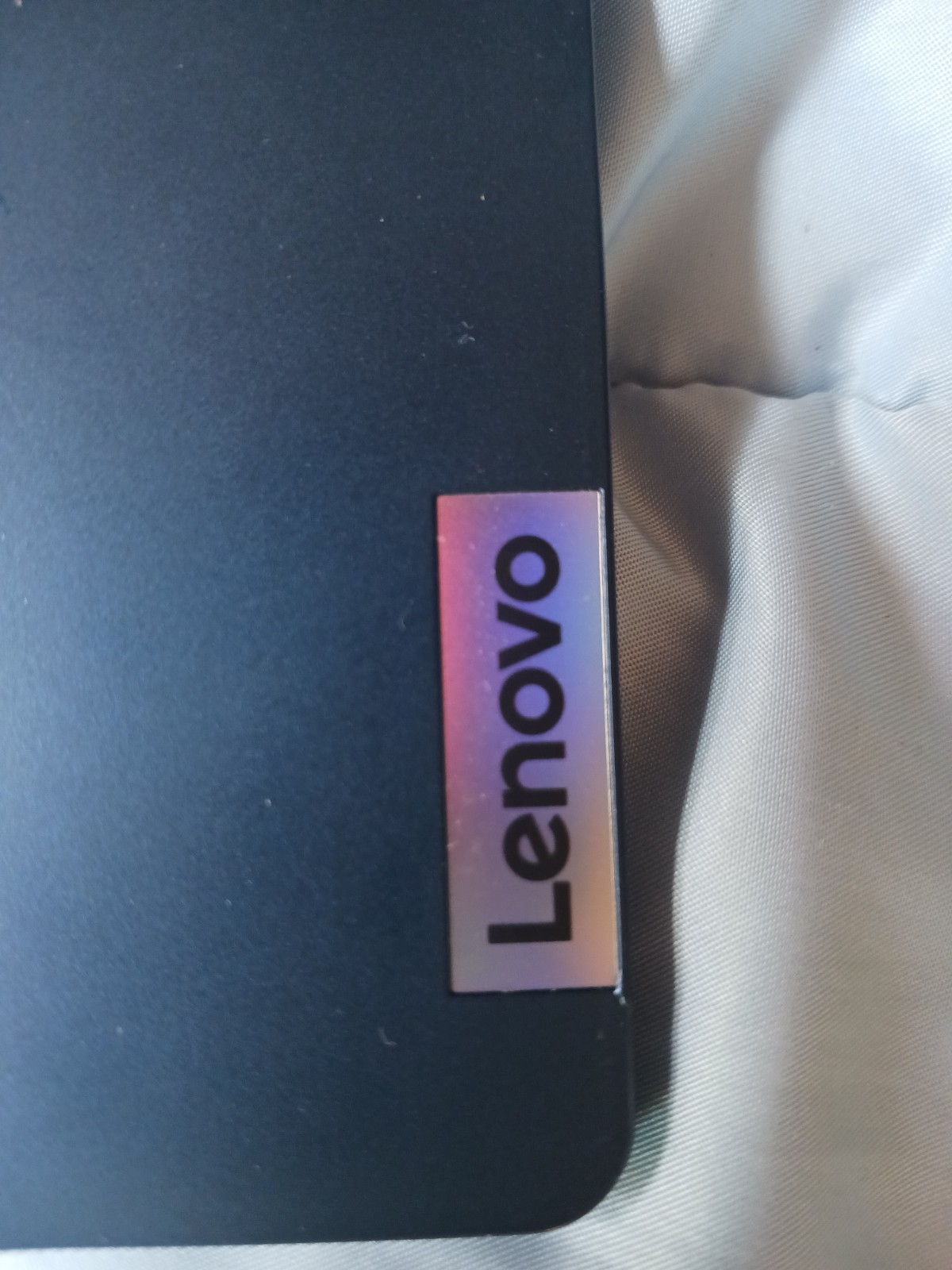 Lenovo Slim 3 Chromebook 14″ Laptop