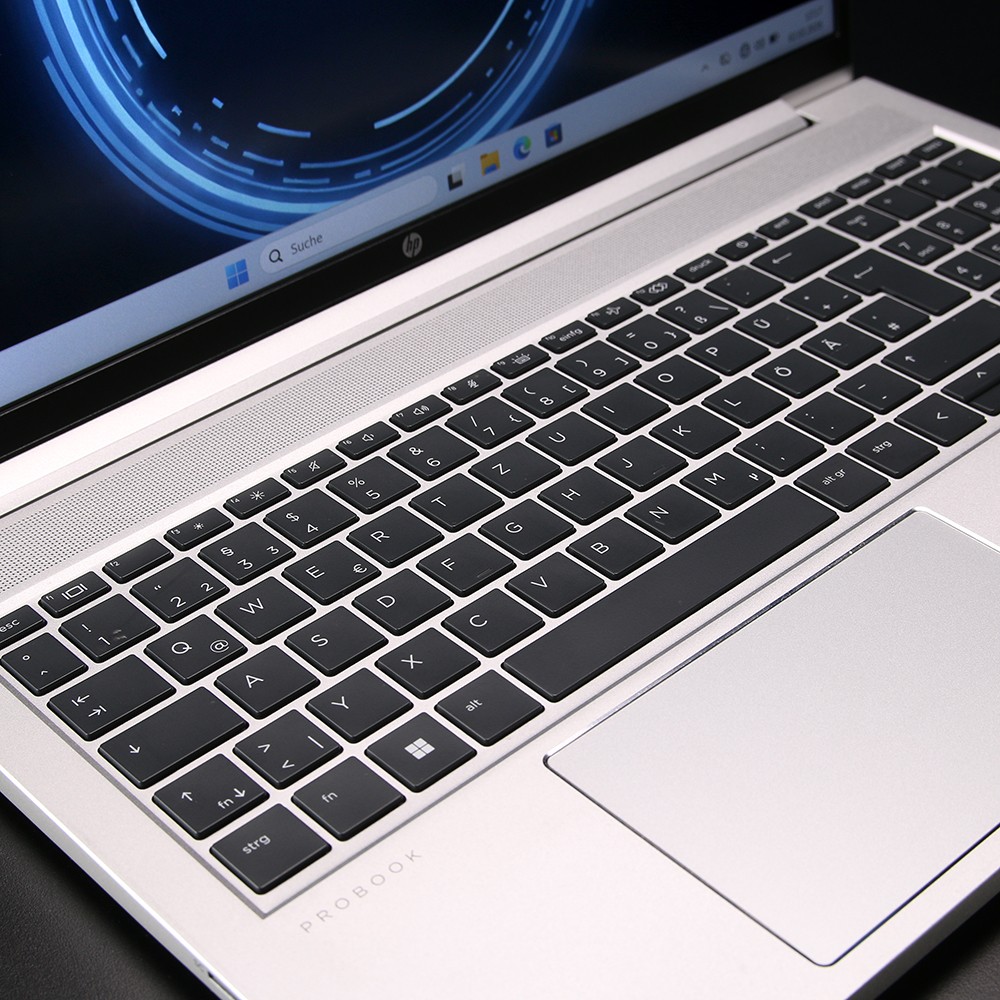 HP ProBook 650 G8 // Intel Core i5-1135G7, 8GB RAM, 256GB SSD