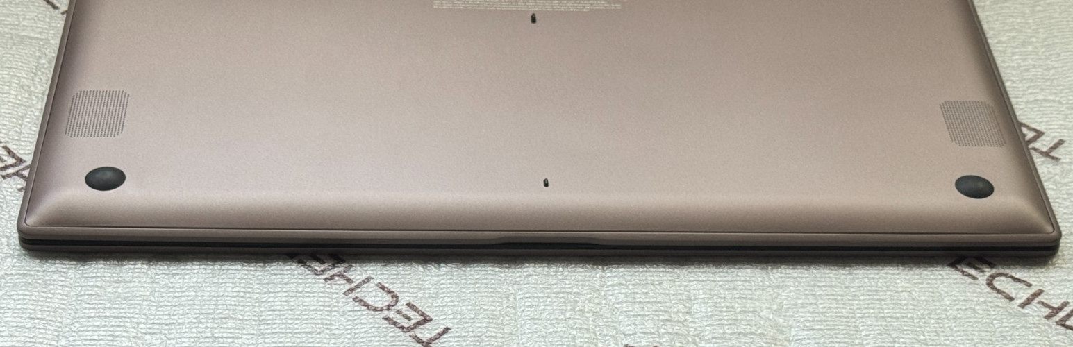 LG gram Max 17″ 2.5K Touch Laptop Ultra 7 355 32GB RAM 1TB SSD 17Z90UB-H.AU76U3