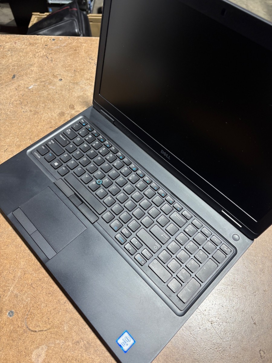 Dell Latitude 5580 15.6″ i5-7200U 8GB RAM 275GB SSD No Charger/OS