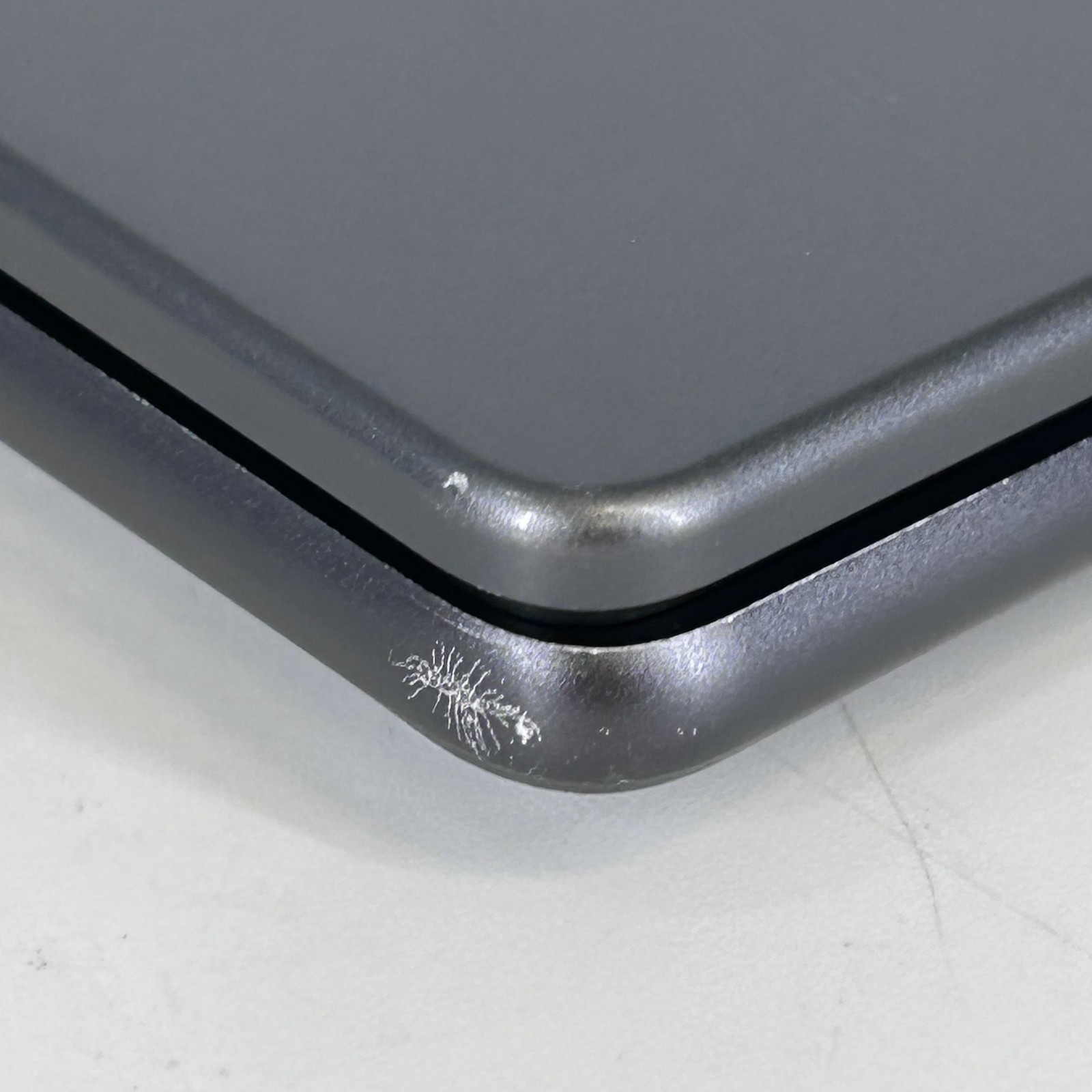 Lenovo Yoga 7i 16 FHD+ TOUCH 1.3 GHz i5-1335U 8GB 512GB SSD Good