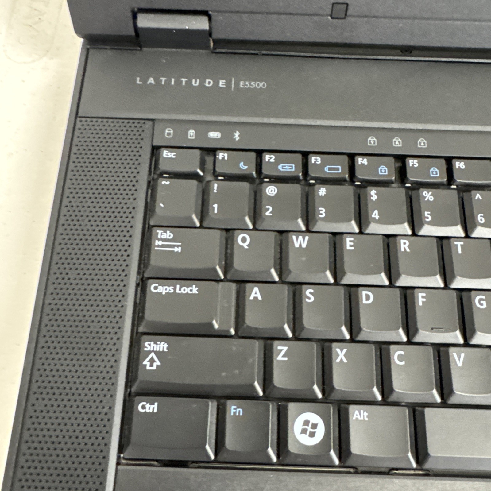 Dell Latitude E5500 Laptop Intel Centrino Windows Untested