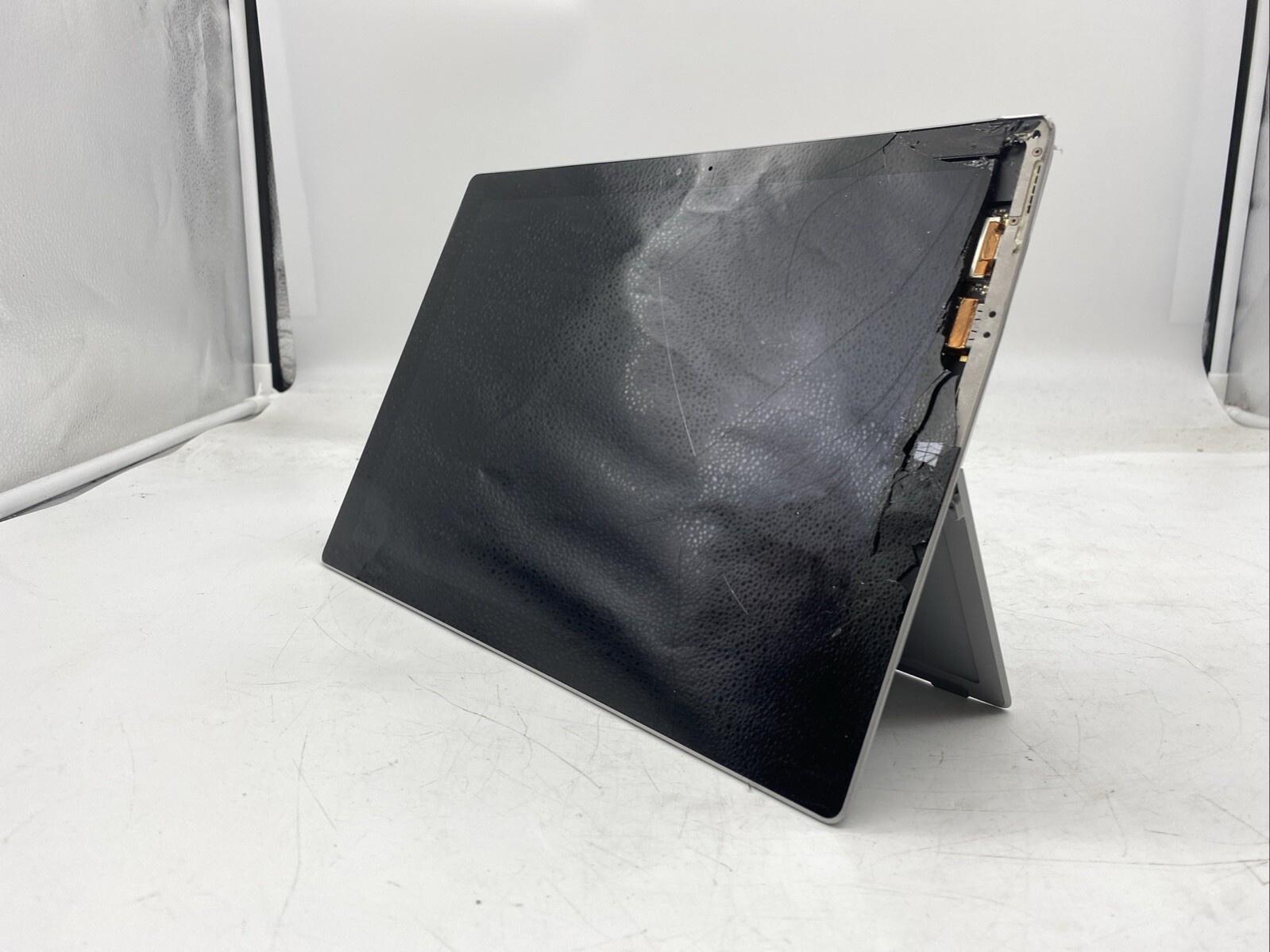 Microsoft Surface Pro 3 Intel Core i5-4th Gen 4GB RAM 256GB SSD NO OS