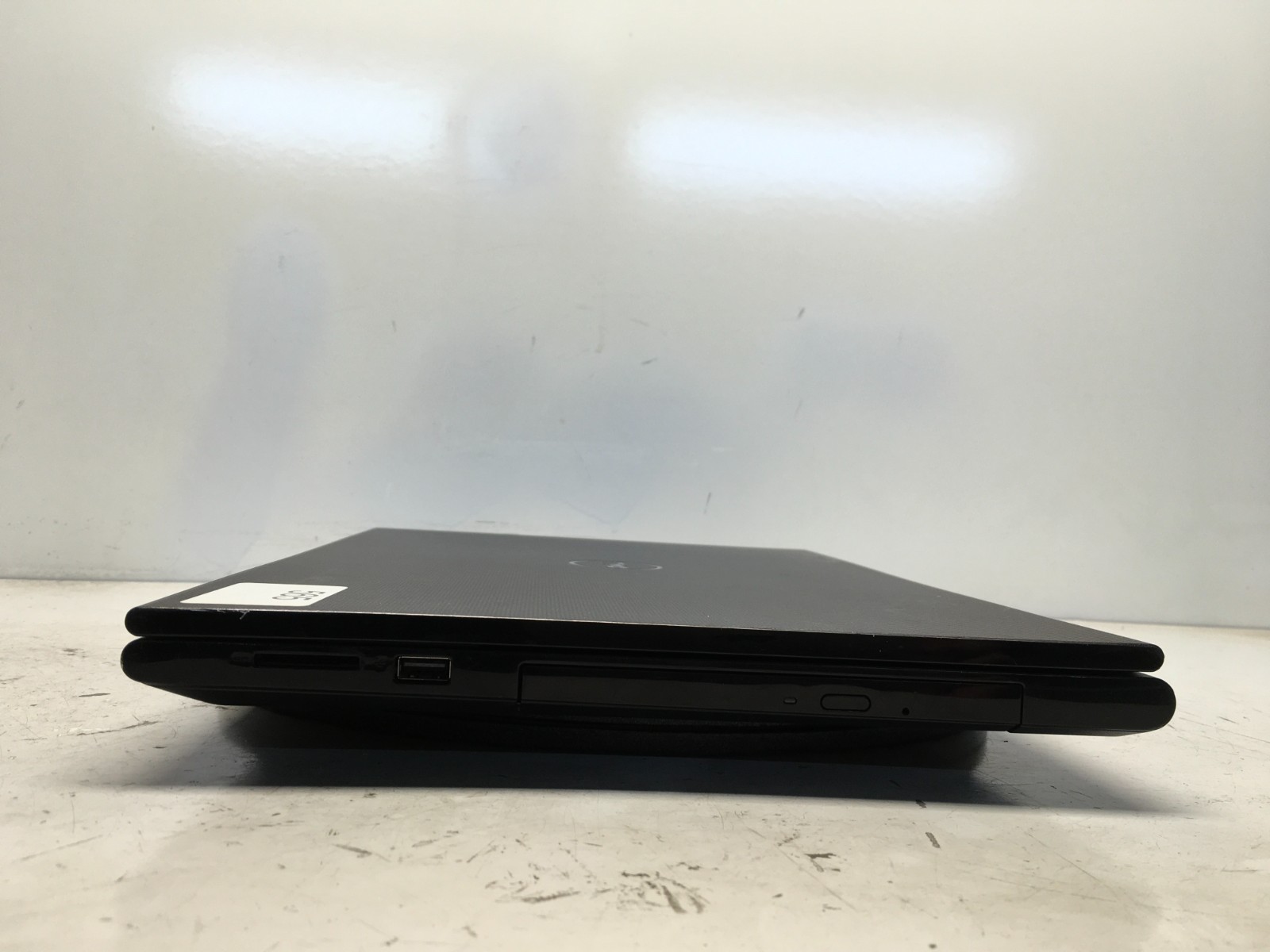 Dell Inspiron 3542 Intel i3-4005U 1.7GHz 4 GB NO HDD READ