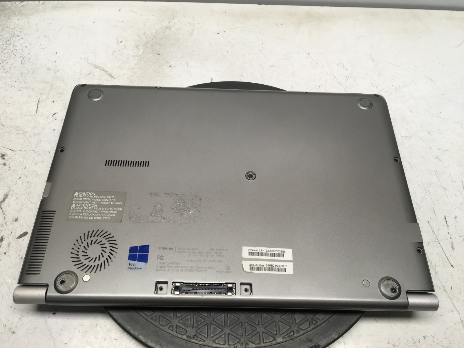Toshiba Tecra Z40-B1420 Intel Core i7-5600U 2.6GHz 4 GB NO HDD