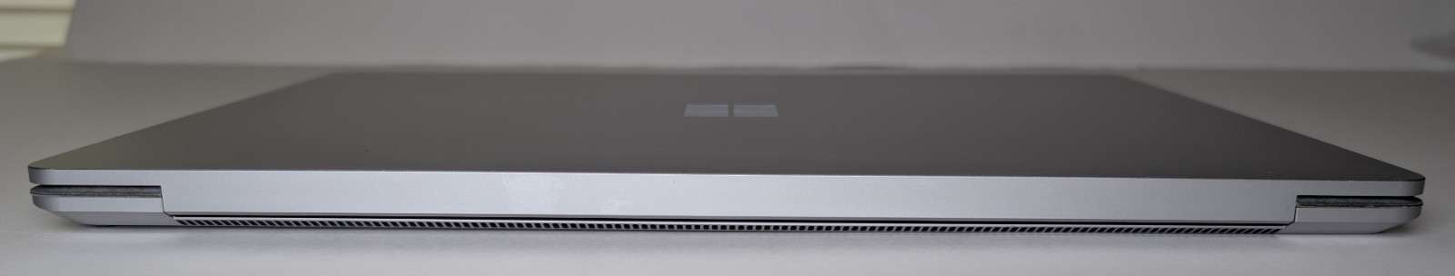 Microsoft Surface Laptop 4 1958 Ryzen 5/8GB-256GB SSD/Radeon Graphics Win11~957~