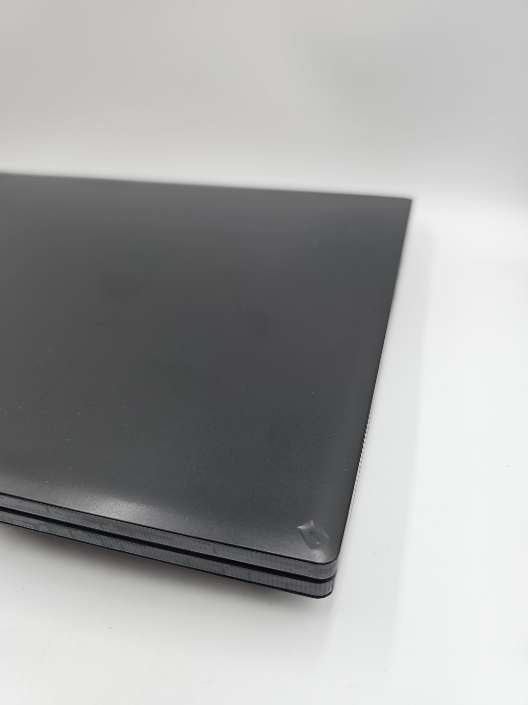 MSI Katana A17 (AIBV8) AMD Ryzen 9 8945HS 32GB 1TB SSD NVIDIA GeForce RTX 4050