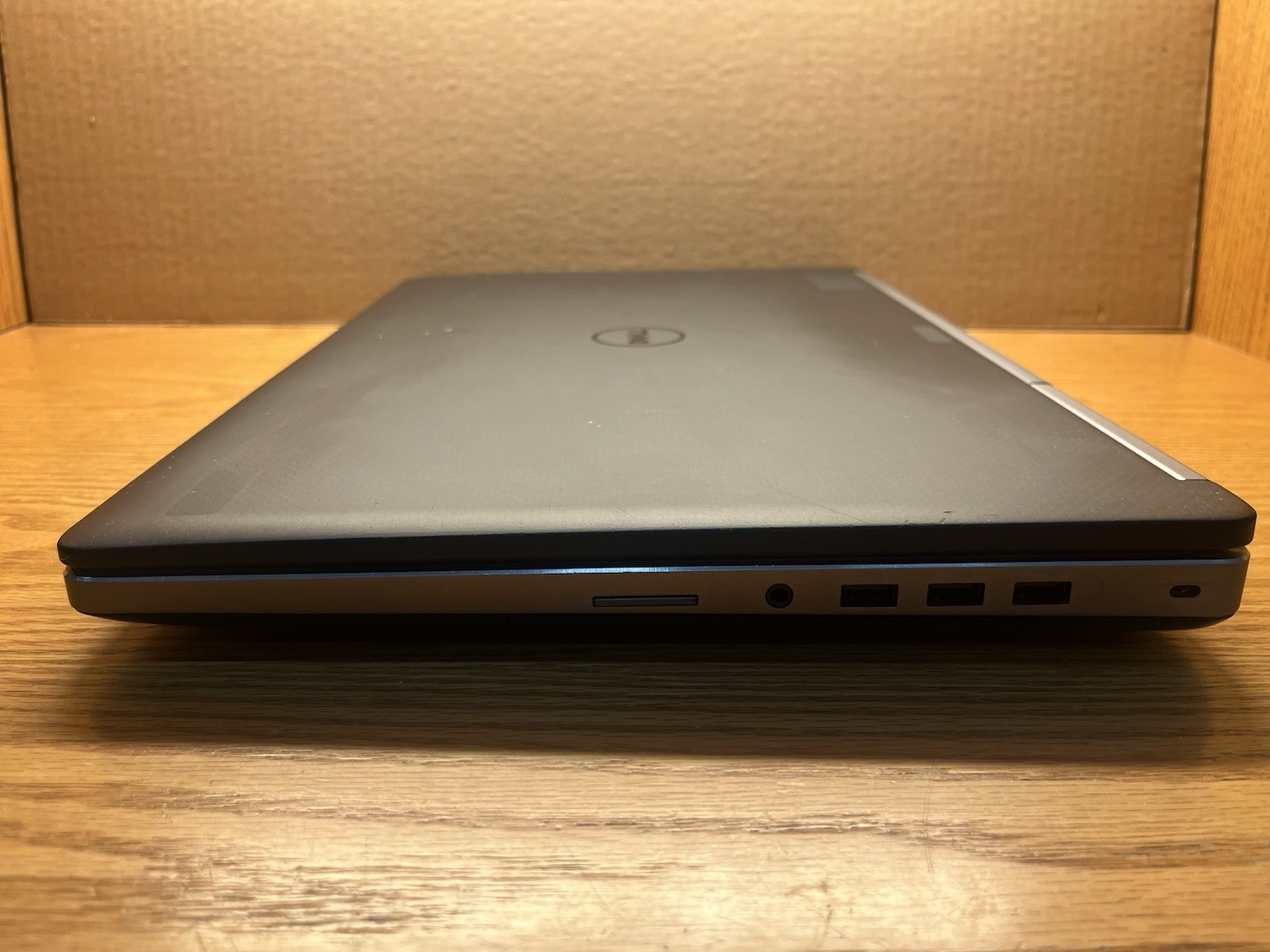Dell Precision 7720 17.3″ FHD i7-6820HQ | P3000 | *No RAM/SSD/OS/Batt* | *READ*