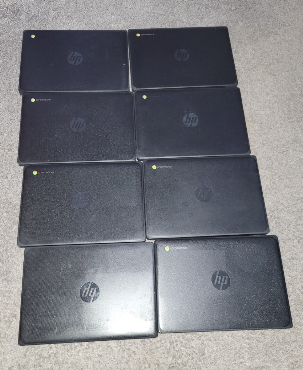 Lot of 8 HP Chromebook 11 G9 EE 2.8Ghz, 4GB RAM 11.6 Touch Screen