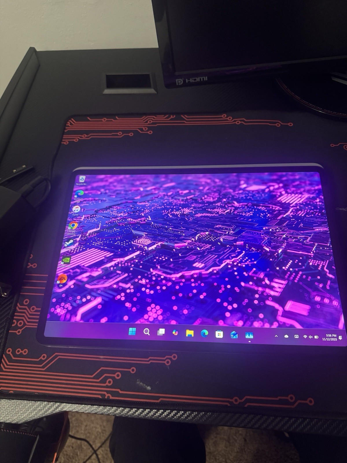 Microsoft Surface Laptop Studio 14.4″ i7-11370H/16GB/512GB Nvidia RTX 3050 Ti